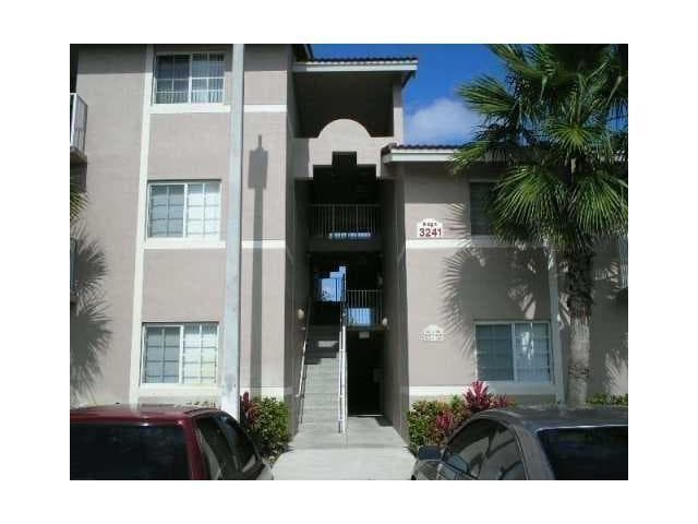 3241 Sabal Palm Manor # 104, Davie, FL 33024 — zdjęcie 3