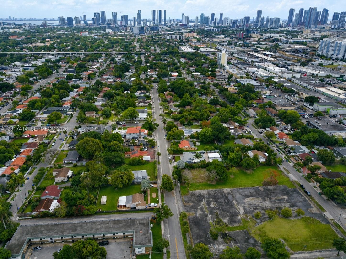 1555 NW 26 street 1555 NW 26 street, Miami, FL 33142 — zdjęcie 5