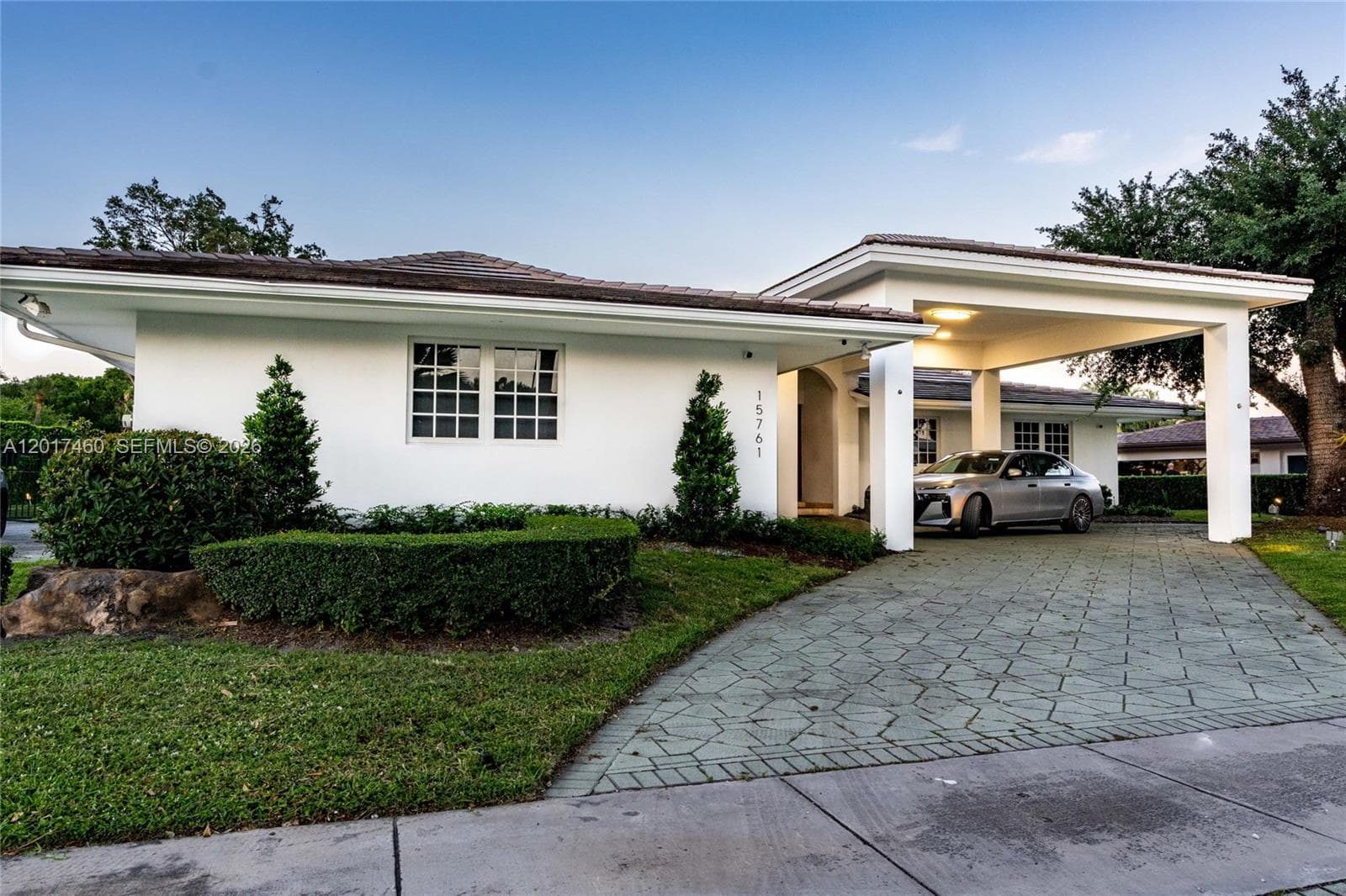 15761 Turnberry Dr, Miami Lakes, FL 33014 — zdjęcie 5