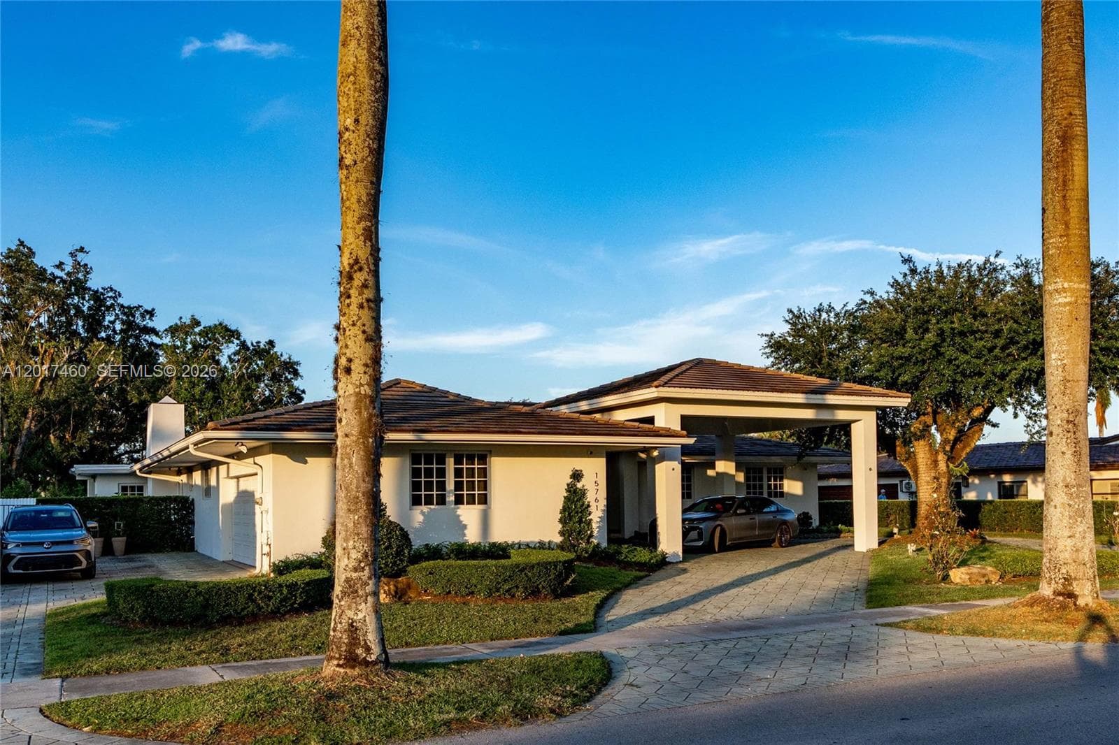 15761 Turnberry Dr, Miami Lakes, FL 33014 — zdjęcie 4