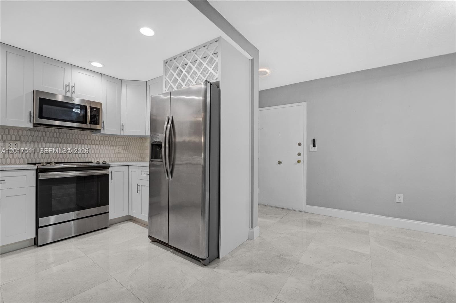 7100 NW 17th St # 305, Plantation, FL 33313 — zdjęcie 3