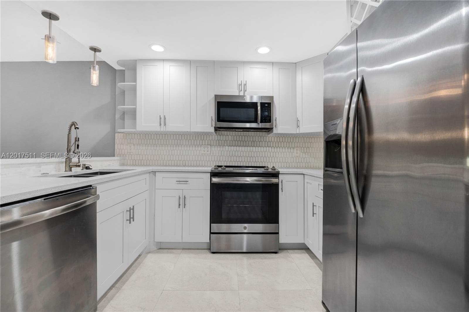 7100 NW 17th St # 305, Plantation, FL 33313 — zdjęcie 4