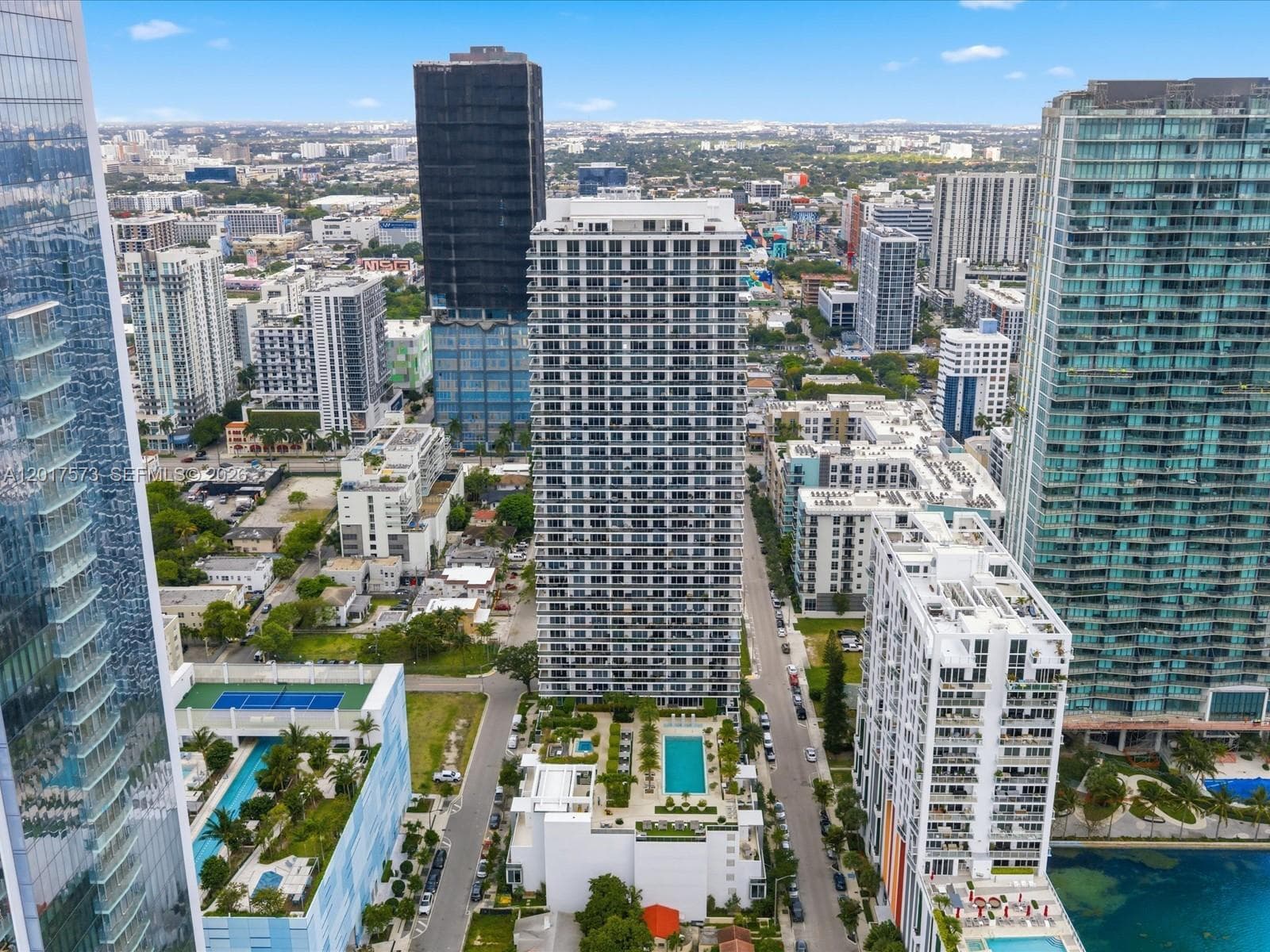 600 NE 27th St # PH2, Miami, FL 33137 — zdjęcie 3