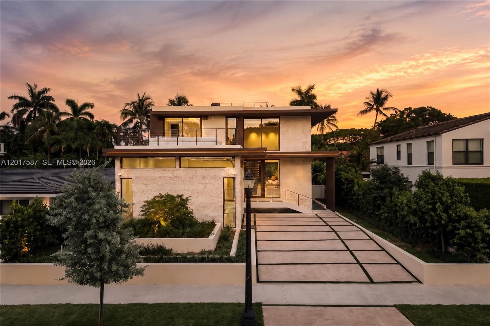 3045 N Bay Rd, Miami Beach, FL 33140