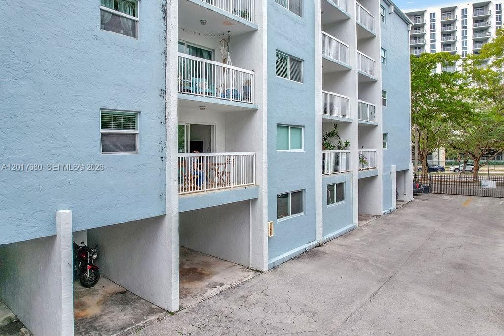 2920 SW 28th Ter # 207, Miami, FL 33133 — zdjęcie 3