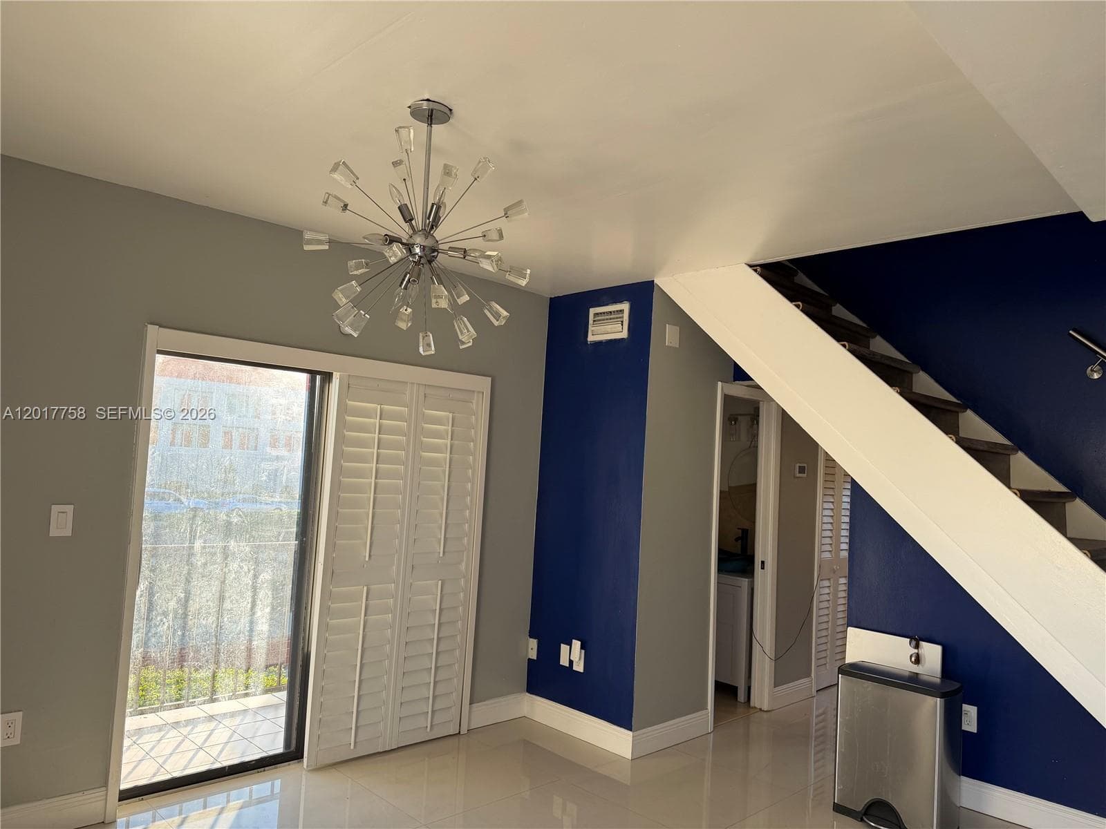 421 Swallow Dr # 12, Miami Springs, FL 33166 — zdjęcie 2