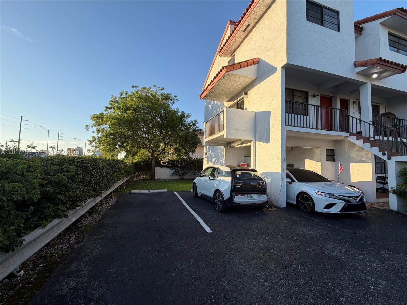 421 Swallow Dr # 12, Miami Springs, FL 33166 — zdjęcie 4