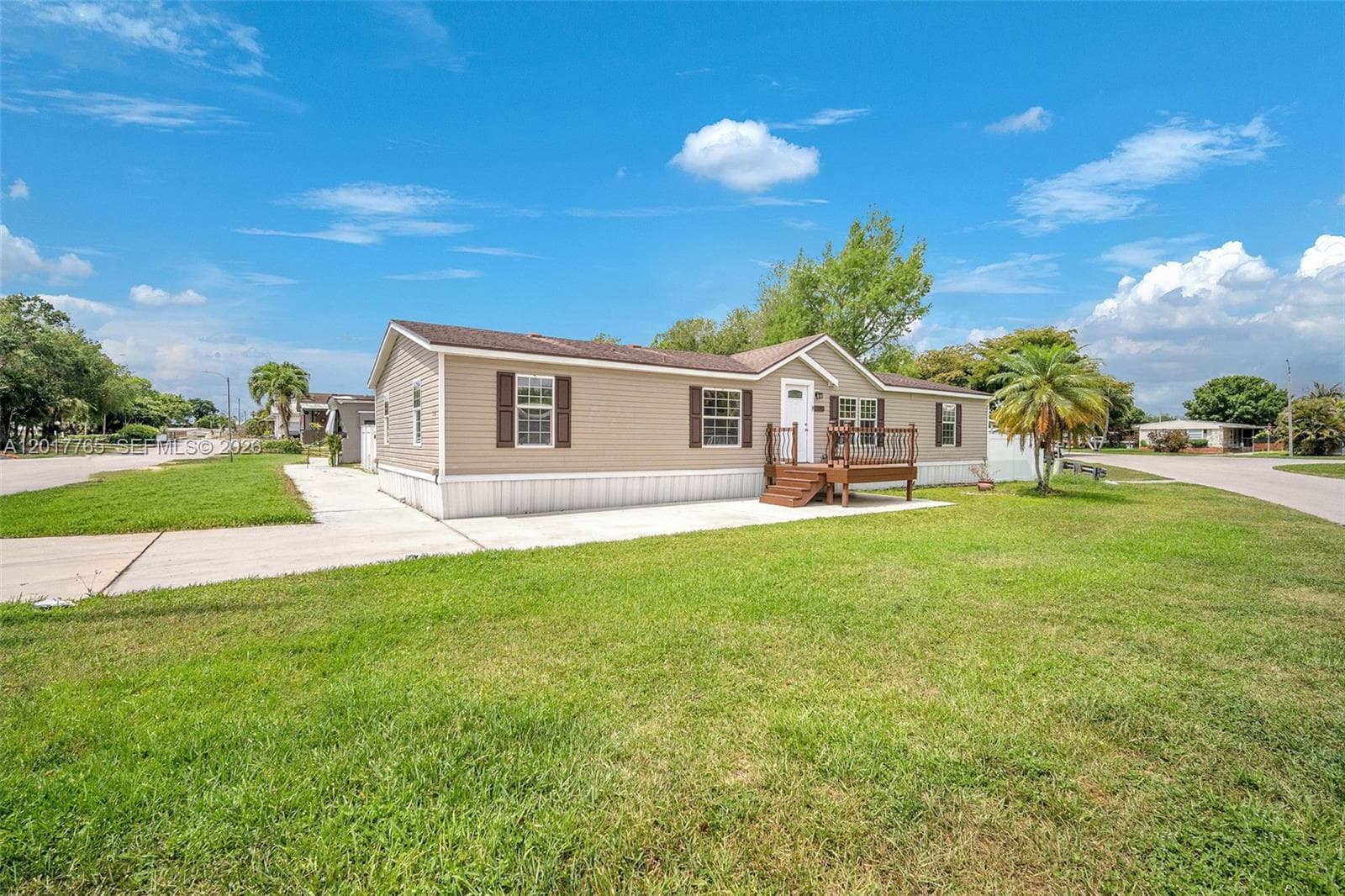 730 NW 217th Ter, Pembroke Pines, FL 33029 — zdjęcie 2