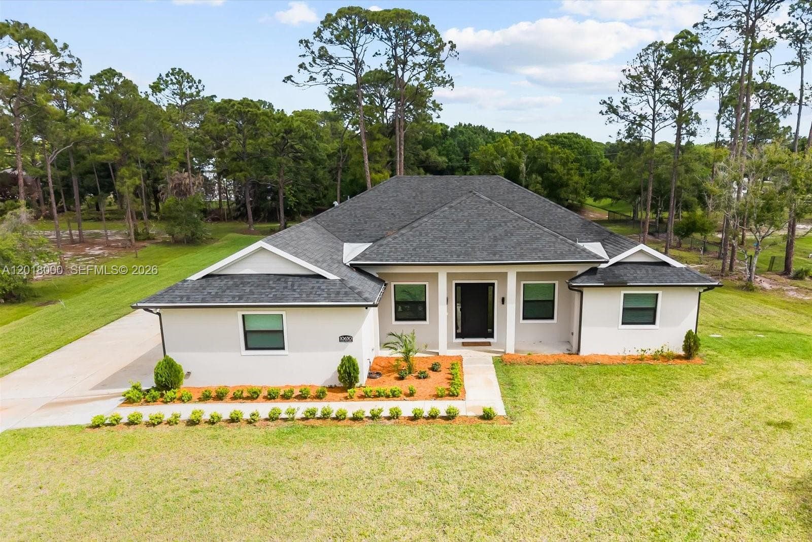 10630 Sugar Pine Dr, Fort Pierce, FL 34945 — zdjęcie 2