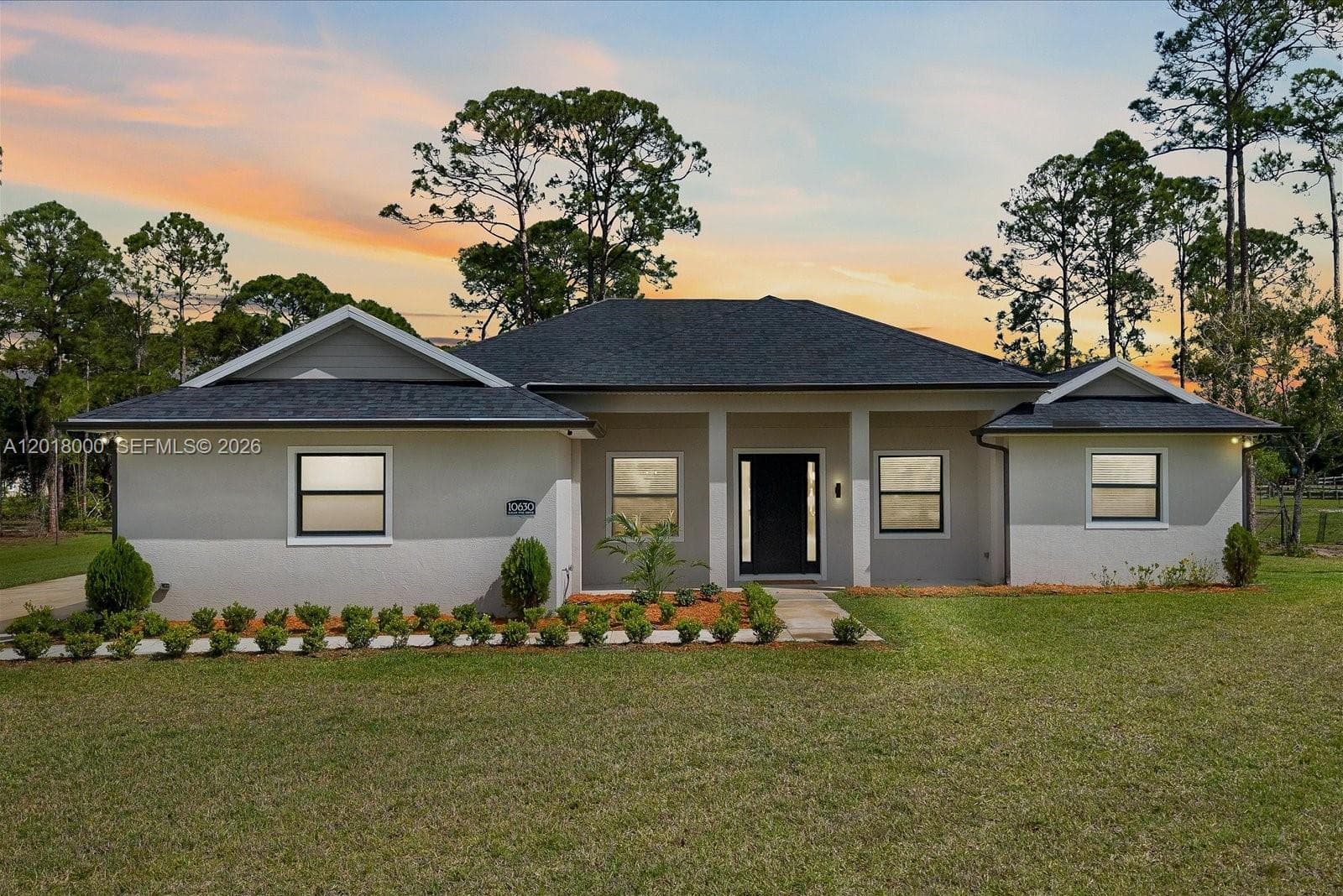 10630 Sugar Pine Dr, Fort Pierce, FL 34945 — zdjęcie 3
