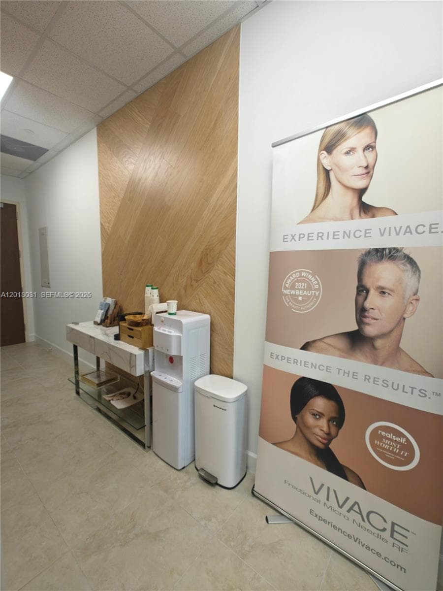 175 SW 7th St # 2006, Miami, FL 33130 — zdjęcie 5