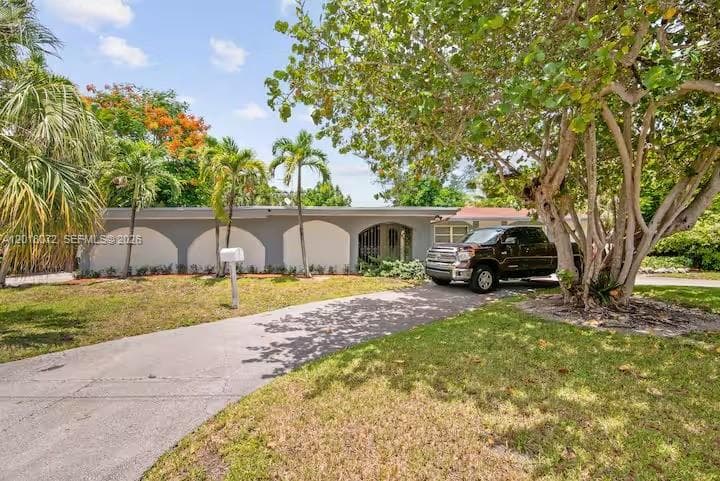 13325 SW 84th Ave, Pinecrest, FL 33156 — zdjęcie 2