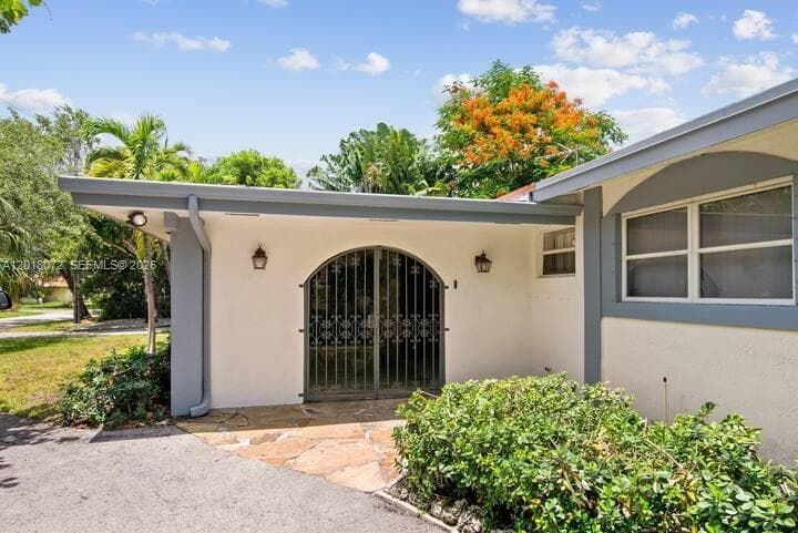 13325 SW 84th Ave, Pinecrest, FL 33156 — zdjęcie 3