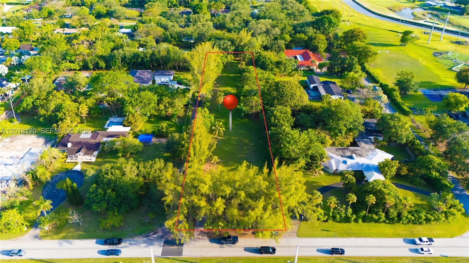 9840 SW 104th St, Miami, FL 33176