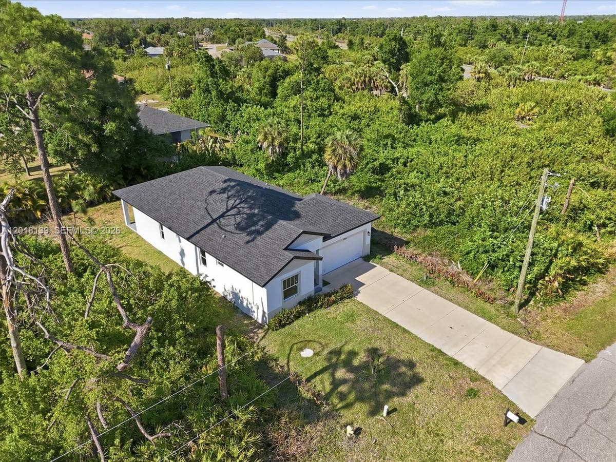 136 Lomas Rd, Other City - In The State Of Florida, FL 33947 — zdjęcie 4