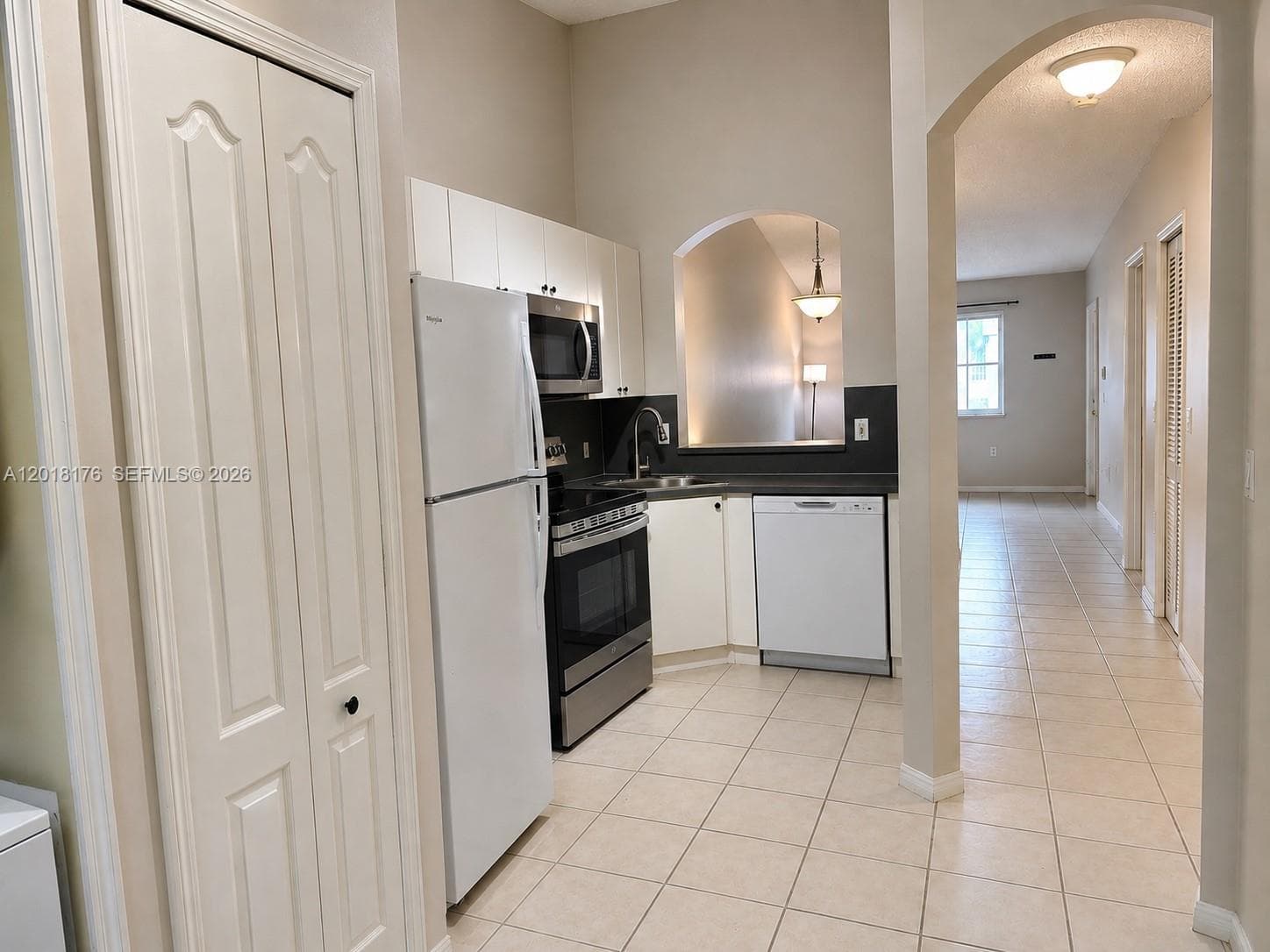 2151 NW 77th Way # 205, Pembroke Pines, FL 33024 — zdjęcie 4
