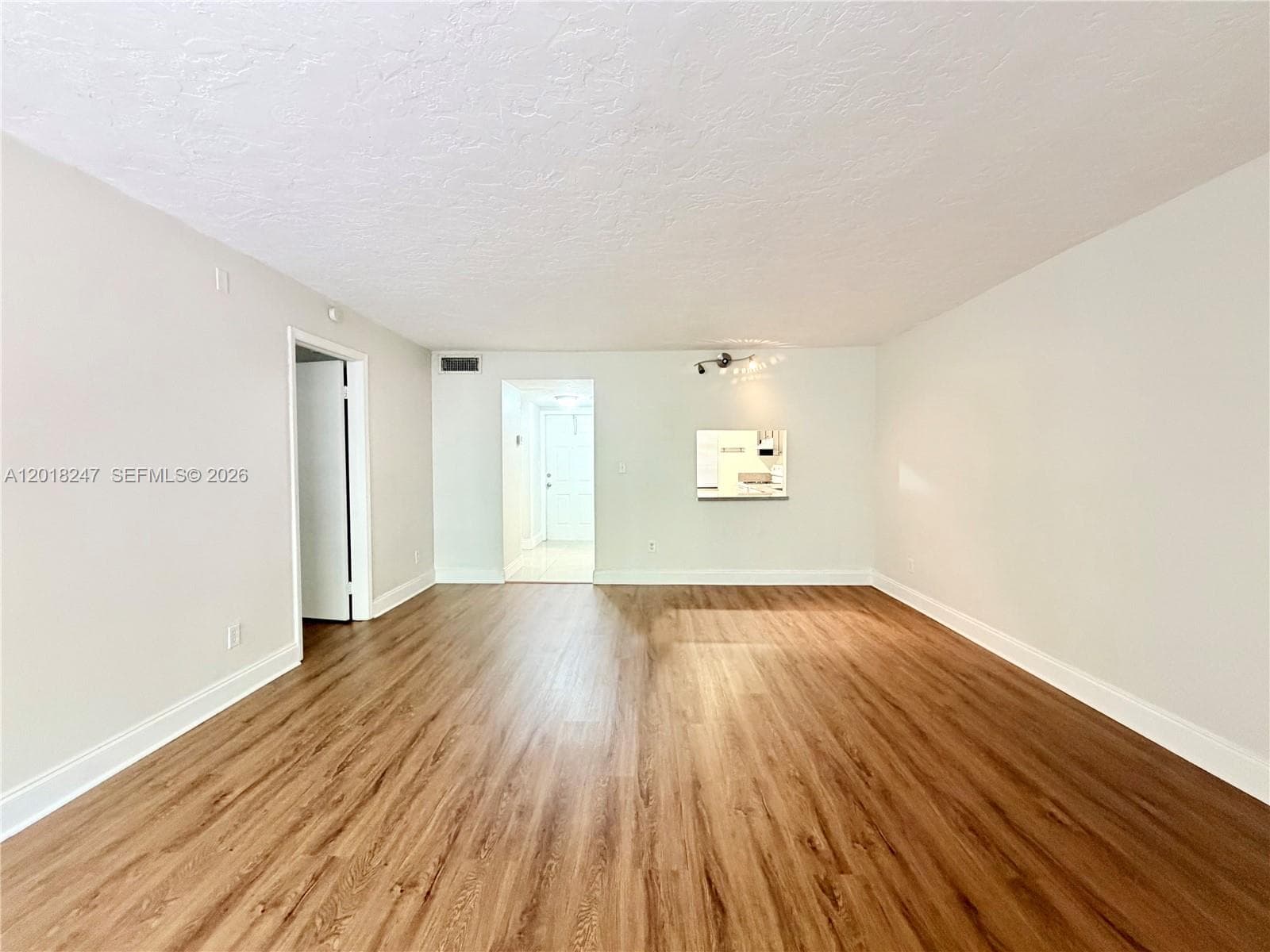 450 Commodore Dr # 214, Plantation, FL 33325 — zdjęcie 2