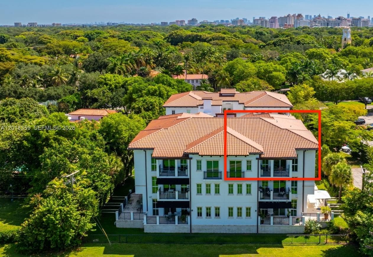 1228 Anastasia Ave # 304, Coral Gables, FL 33134 — zdjęcie 2