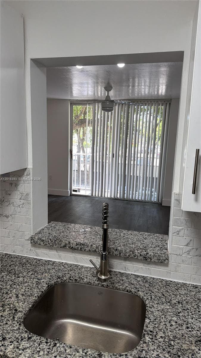 1740 NW N River Dr # 325, Miami, FL 33125 — zdjęcie 2