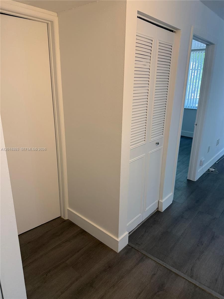 1740 NW N River Dr # 325, Miami, FL 33125 — zdjęcie 5