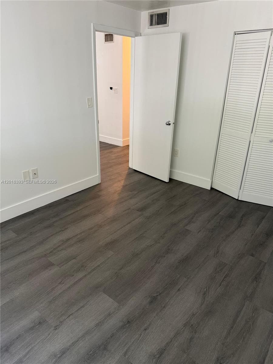 1740 NW N River Dr # 325, Miami, FL 33125 — zdjęcie 4