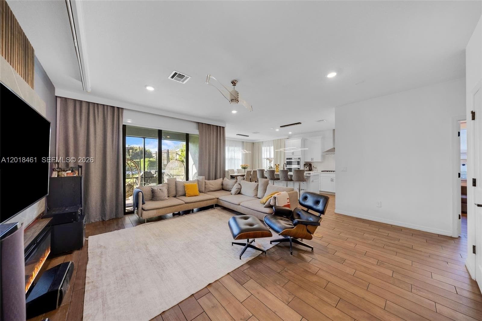 2454 Primrose Pl, Oakland Park, FL 33309 — zdjęcie 4
