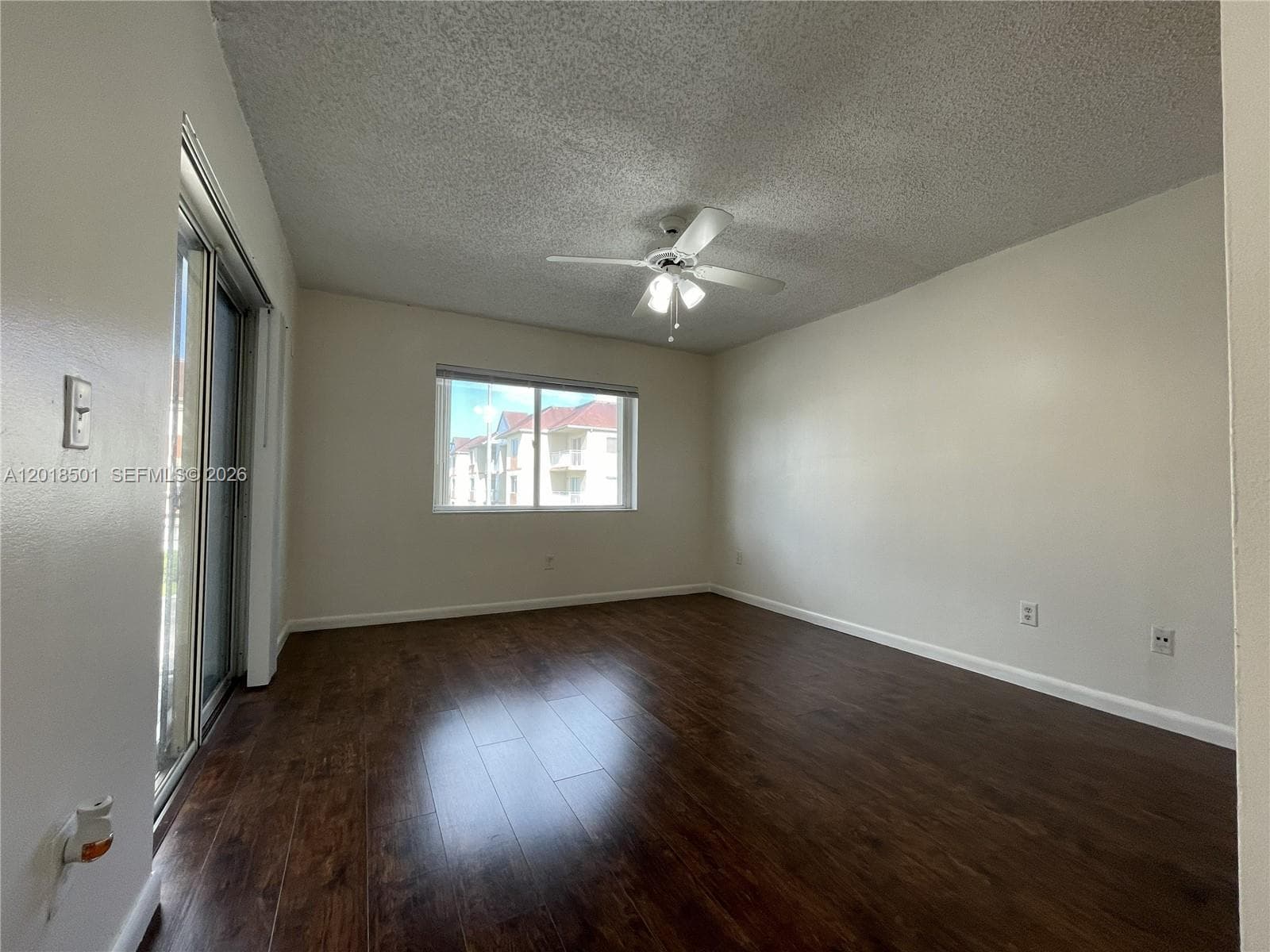 18890 NW 57th Ave # 207, Hialeah, FL 33015 — zdjęcie 5