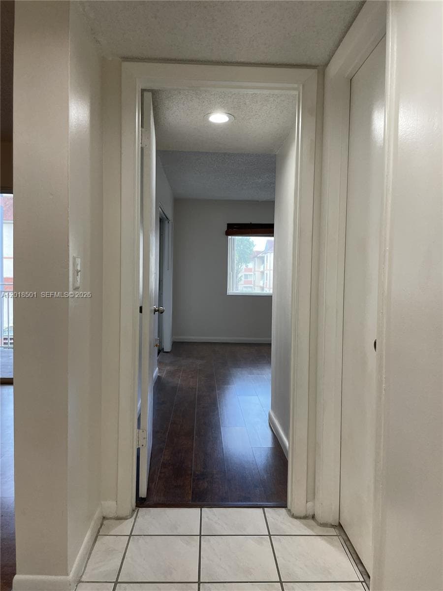 18890 NW 57th Ave # 207, Hialeah, FL 33015 — zdjęcie 4