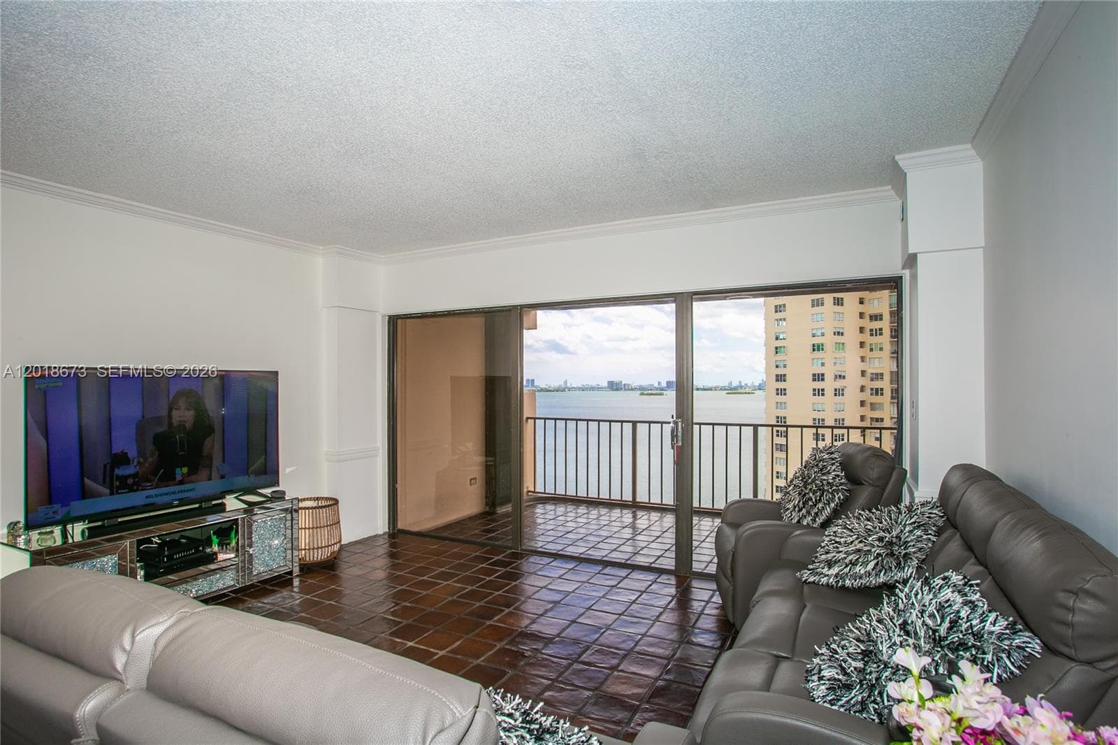 1800 NE 114th St # 1207, Miami, FL 33181 — zdjęcie 2