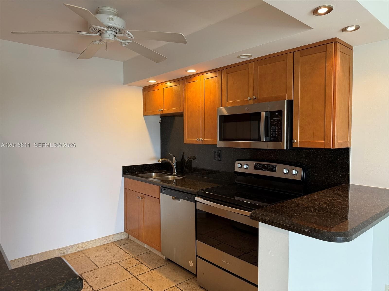 2900 NE 30th St # A-7, Fort Lauderdale, FL 33306 — zdjęcie 3