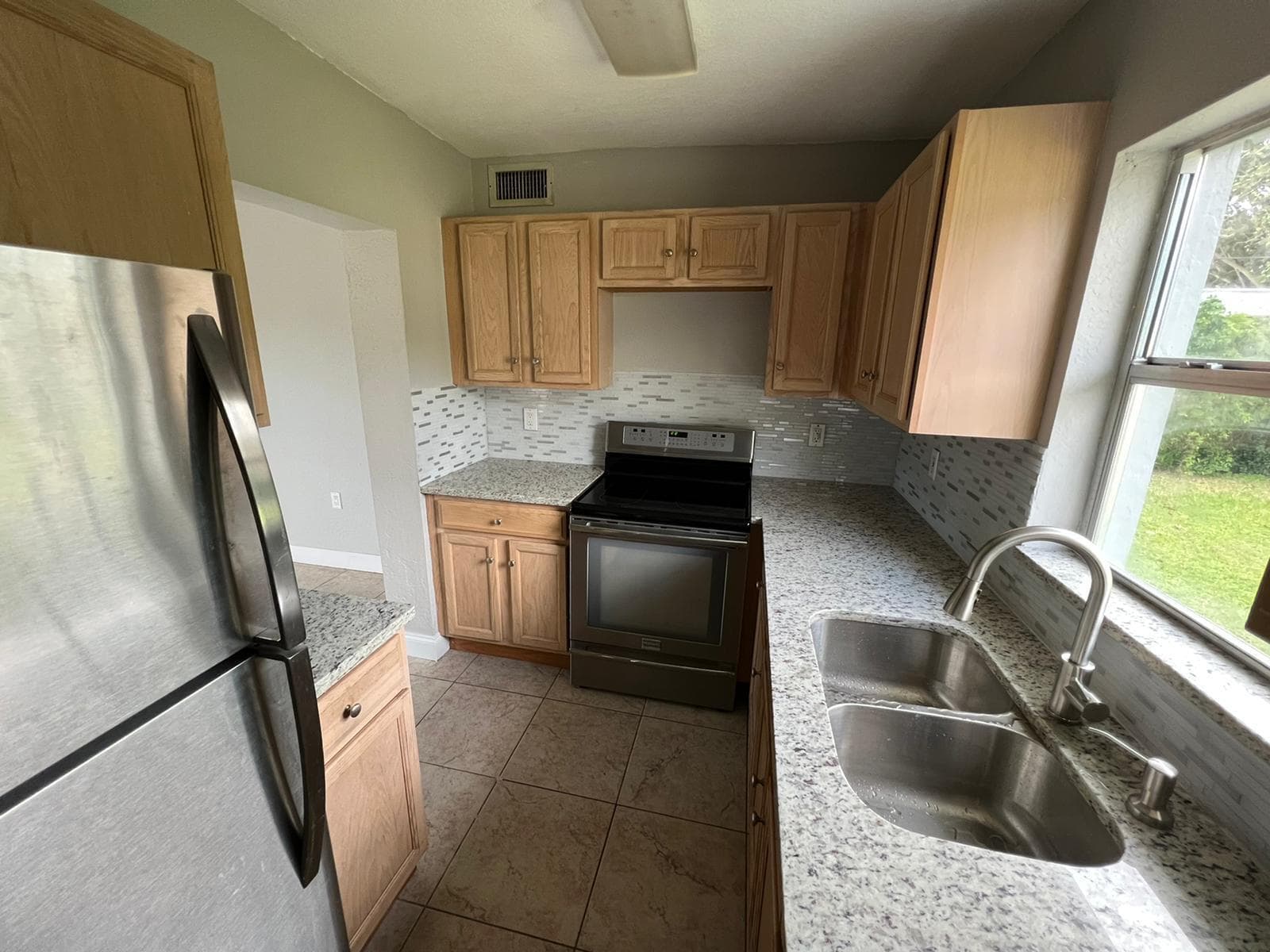 1883 Breezy Lane, West Palm Beach, FL 33417 — zdjęcie 2