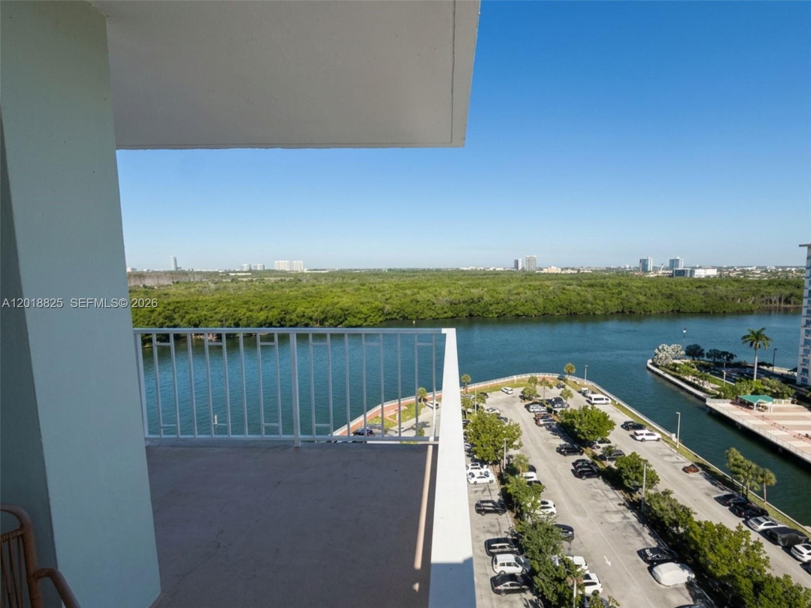 500 Bayview Dr # 1421, Sunny Isles Beach, FL 33160 — zdjęcie 2