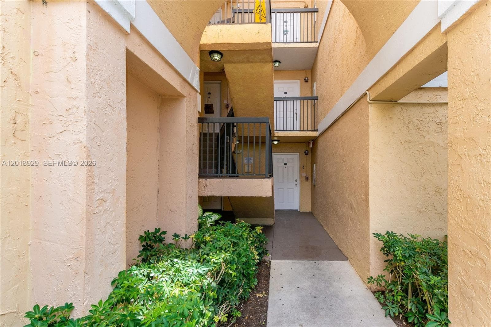 5721 Riverside Dr # 202B5, Coral Springs, FL 33067 — zdjęcie 3