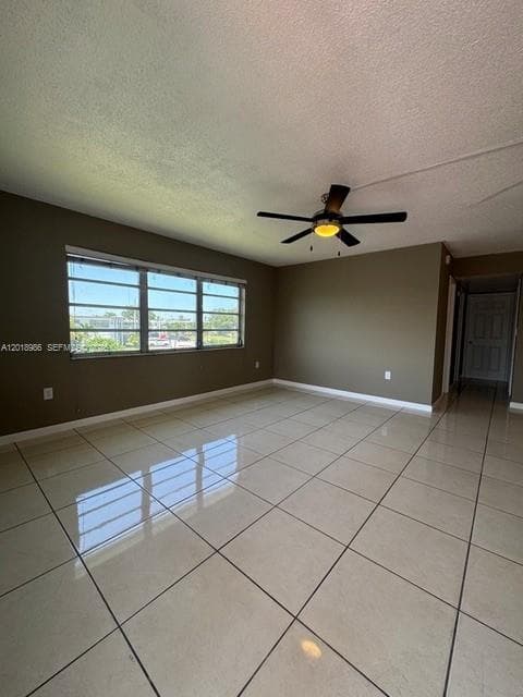 65 NE 202nd Ter # Q33, Miami Gardens, FL 33179 — zdjęcie 2