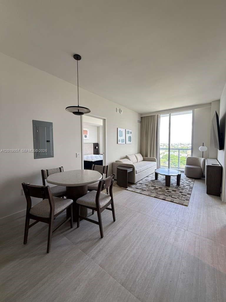 1611 SW 2nd ave # 911, Miami, FL 33129