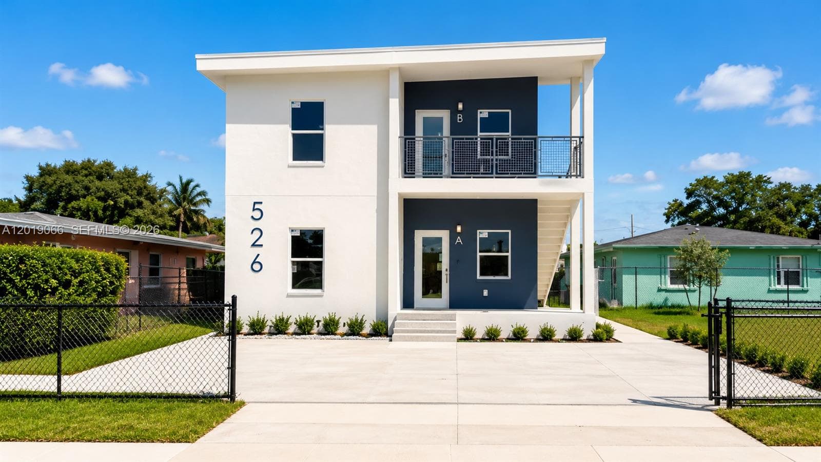 526 NW 6th St, Hallandale Beach, FL 33009 — zdjęcie 2