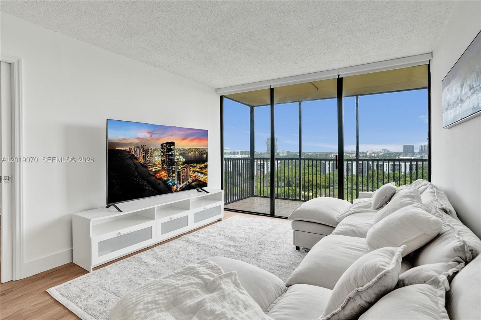 20379 W Country Club Dr # 1440, Aventura, FL 33180 — zdjęcie 2