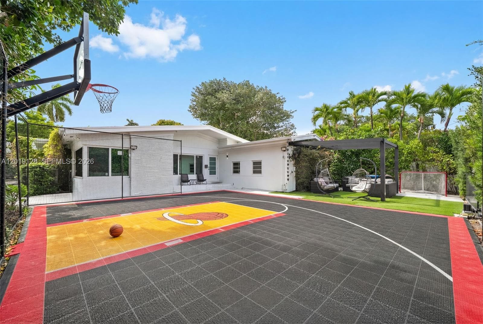 3758 Prairie Ave, Miami Beach, FL 33140 — zdjęcie 2