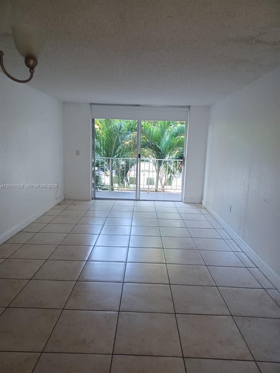 1805 Sans Souci Blvd # 331, North Miami, FL 33181 — zdjęcie 2