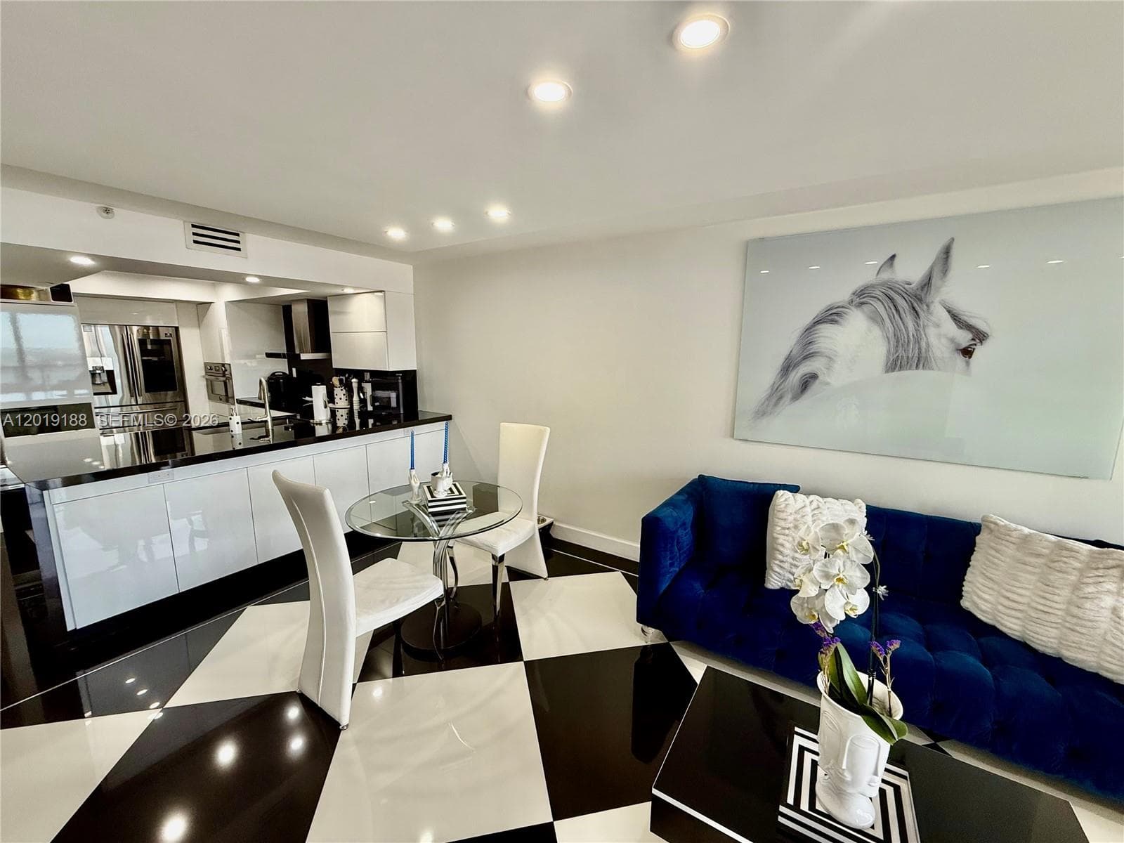 555 NE 15th St # 15H, Miami, FL 33132 — zdjęcie 2