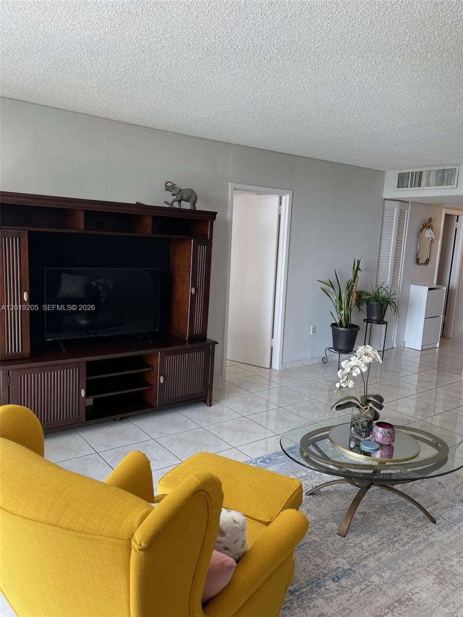 5701 Collins Ave # 511, Miami Beach, FL 33140 — zdjęcie 3