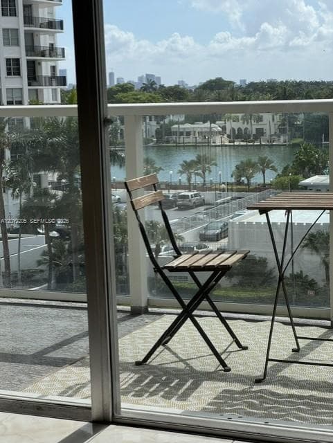 5701 Collins Ave # 511, Miami Beach, FL 33140 — zdjęcie 5