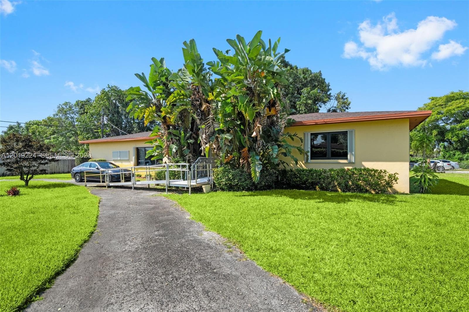 511 Dunad Ave, Opa-Locka, FL 33054 — zdjęcie 3