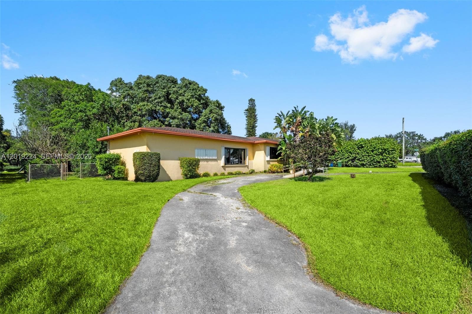 511 Dunad Ave, Opa-Locka, FL 33054 — zdjęcie 4