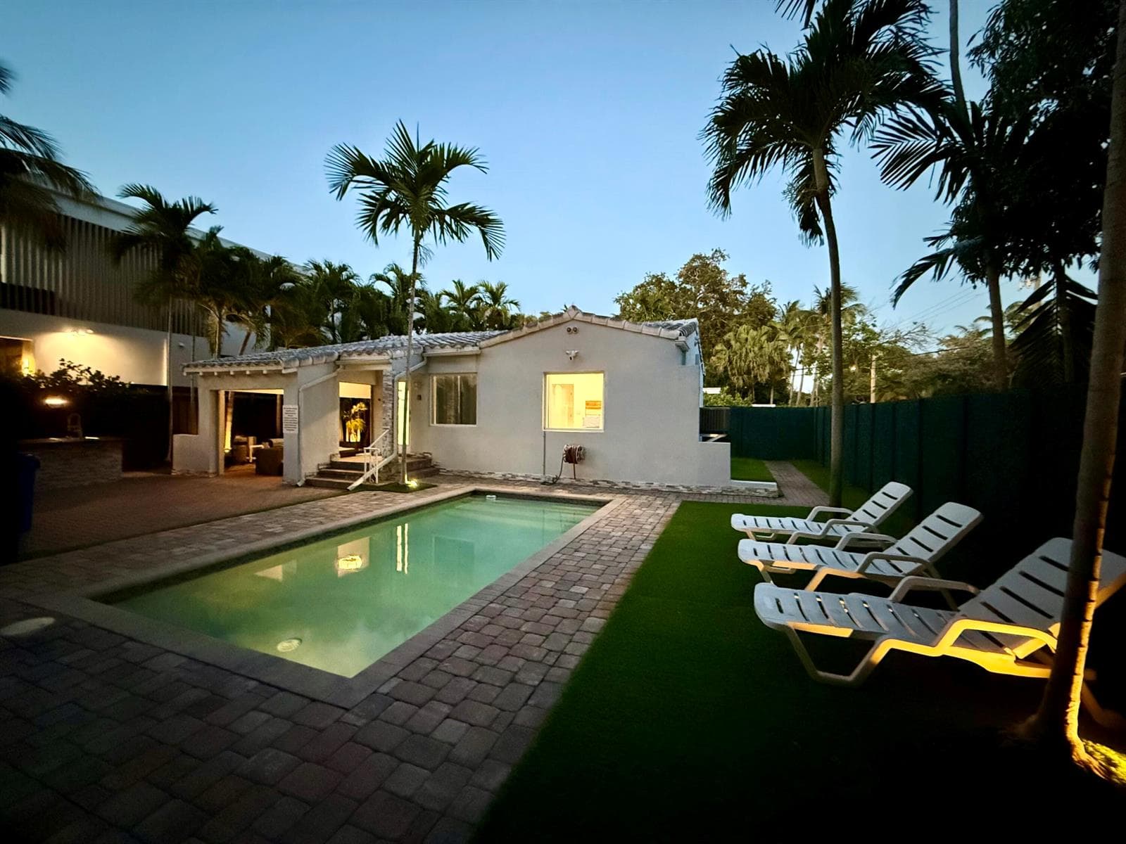 700 NE 17th Way, Fort Lauderdale, FL 33304 — zdjęcie 2