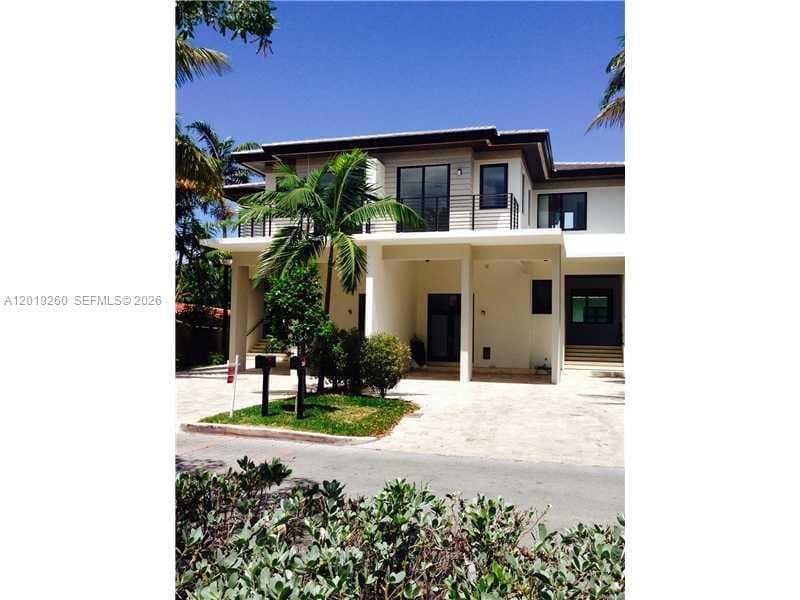 472 FERNWOOD DR # 472, Key Biscayne, FL 33149
