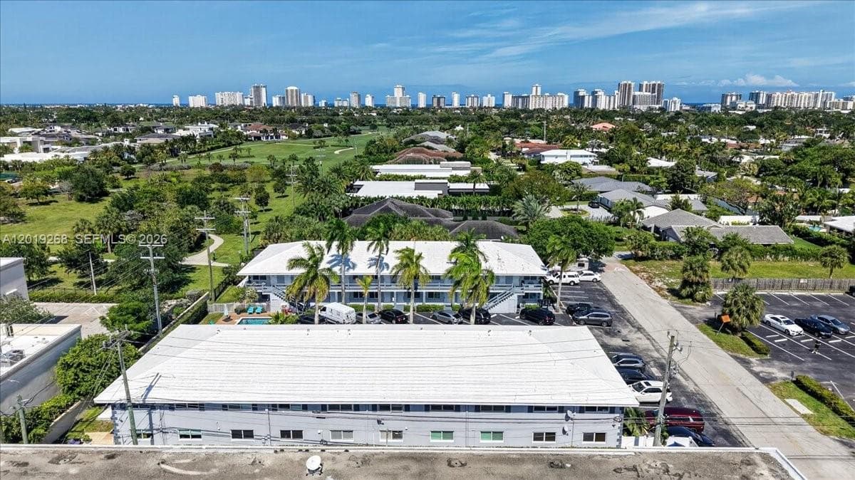 2115 NE 37th Dr # 120, Fort Lauderdale, FL 33308