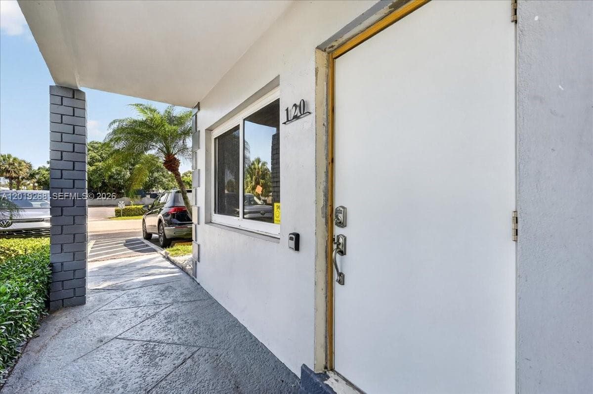 2115 NE 37th Dr # 120, Fort Lauderdale, FL 33308 — zdjęcie 4