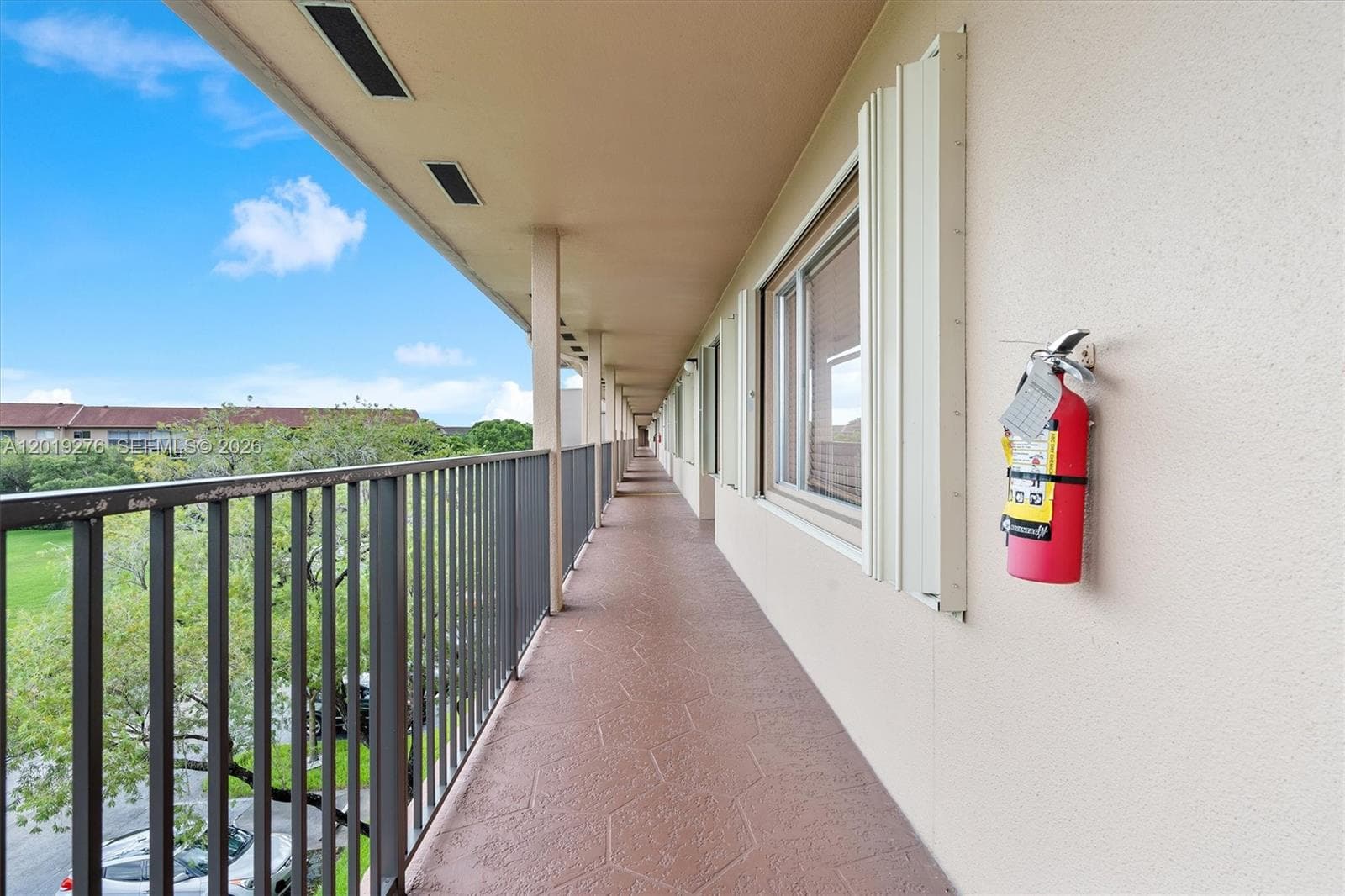 13700 SW 14th St # 411D, Pembroke Pines, FL 33027 — zdjęcie 4
