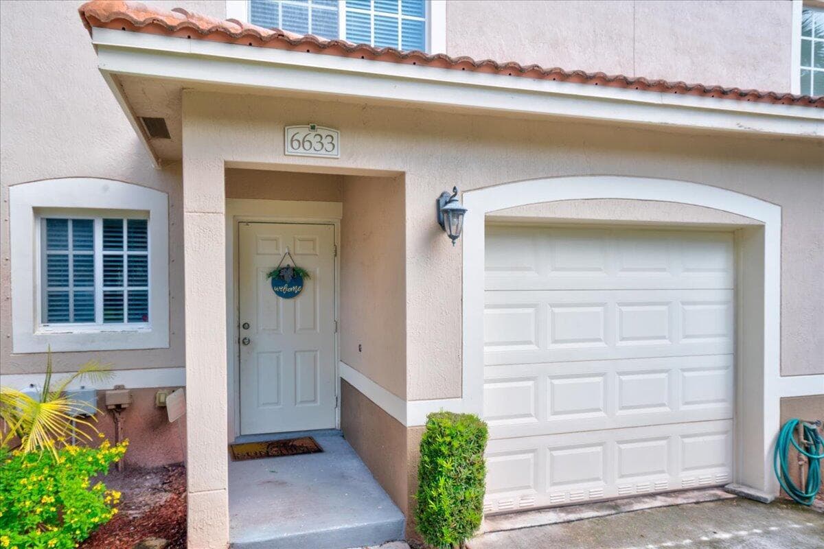 6633 Old Farm Trail, Boynton Beach, FL 33437